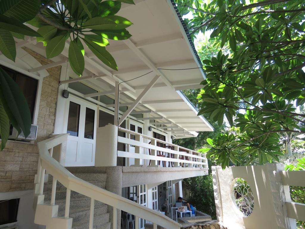 Aozora Seaside Mactan Hotel Lapu-Lapu City Exterior photo