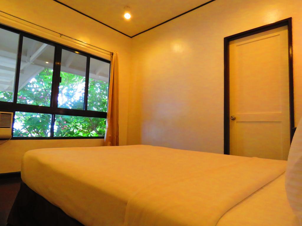 Aozora Seaside Mactan Hotel Lapu-Lapu City Exterior photo