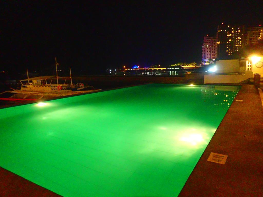 Aozora Seaside Mactan Hotel Lapu-Lapu City Exterior photo
