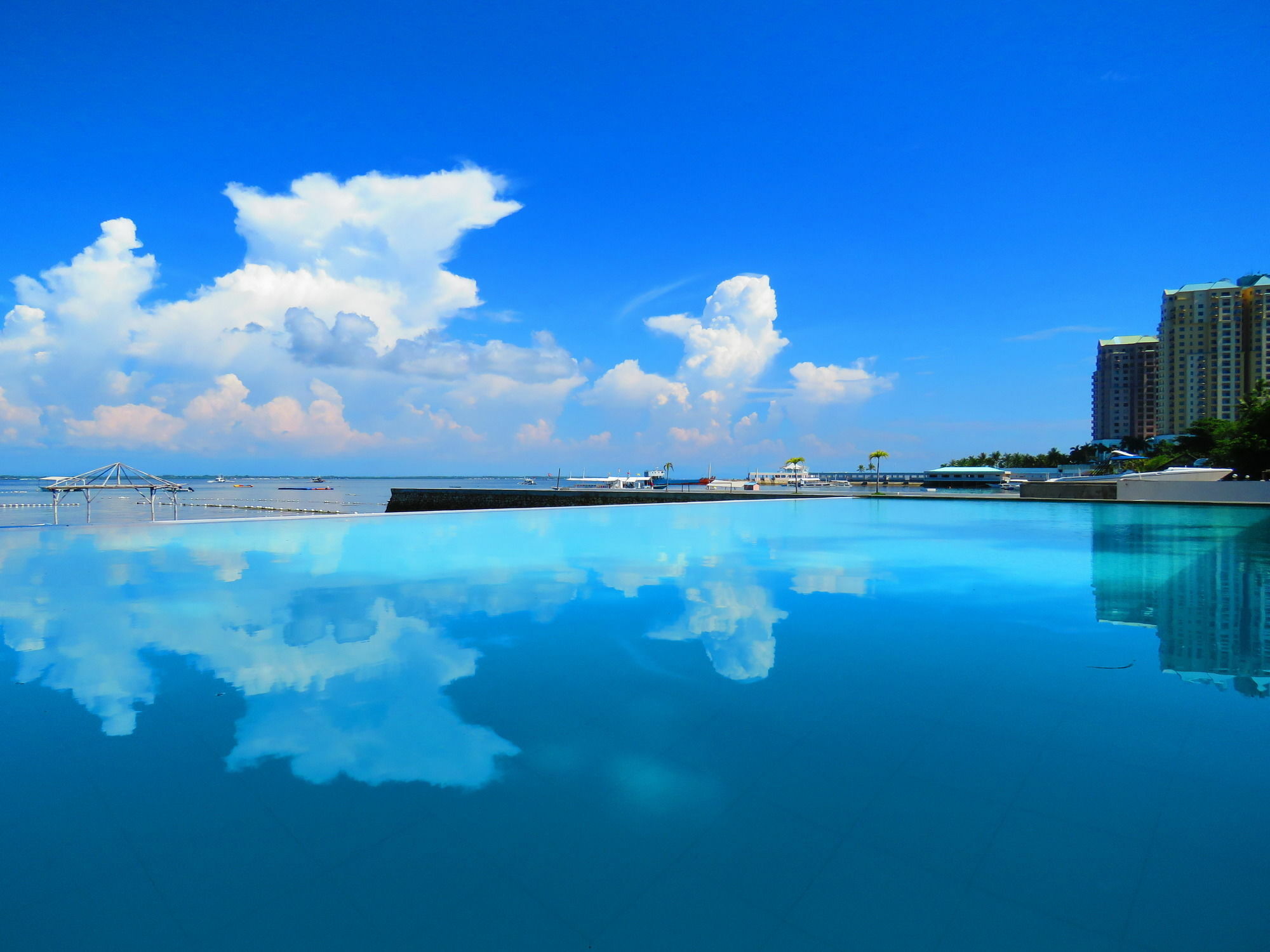 Aozora Seaside Mactan Hotel Lapu-Lapu City Exterior photo